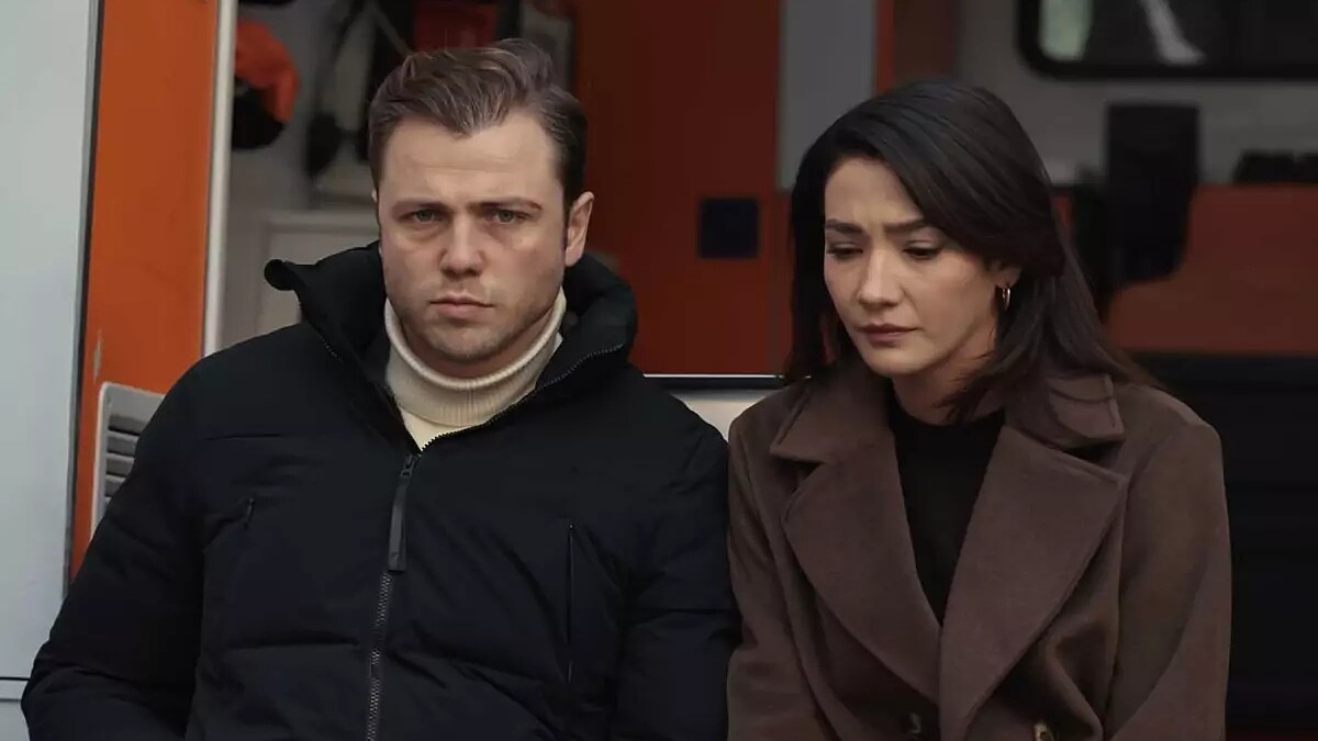Aybüke Pusat'ın diziden çıkarılması sonrası Tolga Sarıtaş'tan dikkat çeken hamle