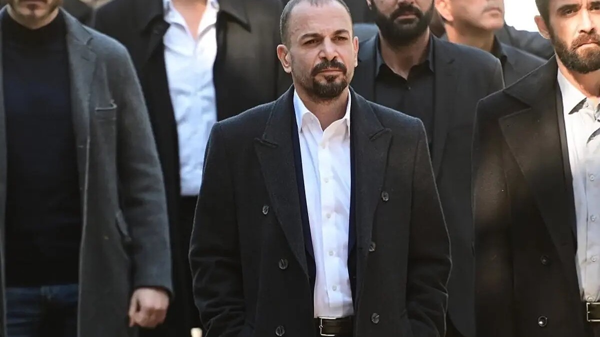 Burak Altay'dan duygusal paylaşım: Babasının yanından ayrılmıyor