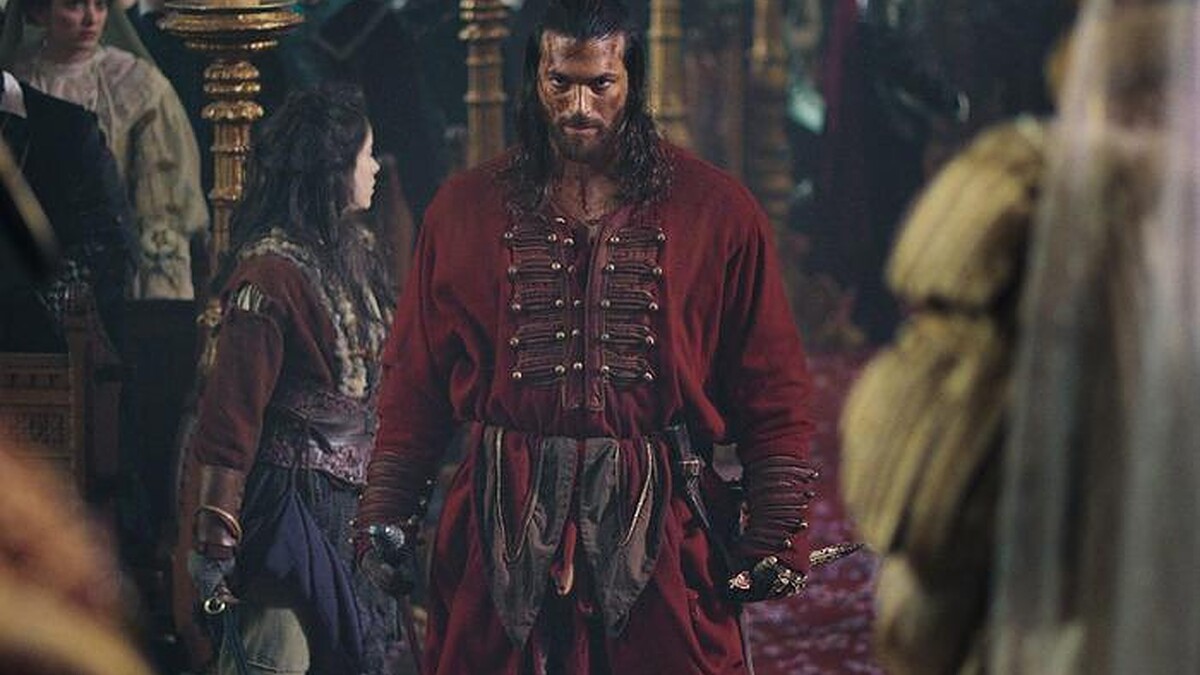 Can Yaman'ın İtalya tercihi sosyal medyada tartışma yarattı