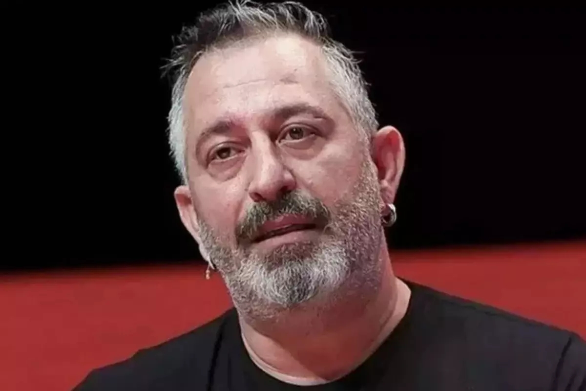 Cem Yılmaz'tan sert tepki: "Bana niye versin avanak!"