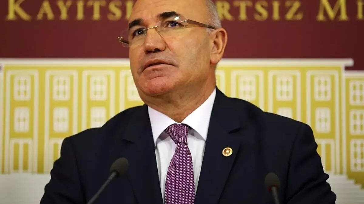 CHP'li Tanal'ın yapay zeka tweet hatası gülme krizine neden oldu