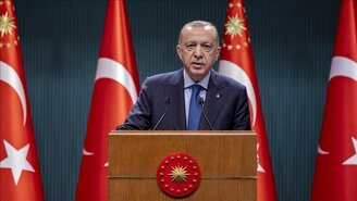 Cumhurbaşkanı Erdoğan: Endonezya ile ticaret hacmini 10 milyar dolara çıkarmayı hedefliyoruz
