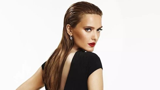 Demet Akalın'ın sahne tavrına eleştiri: 'Zevke müdahale edilmemeli'