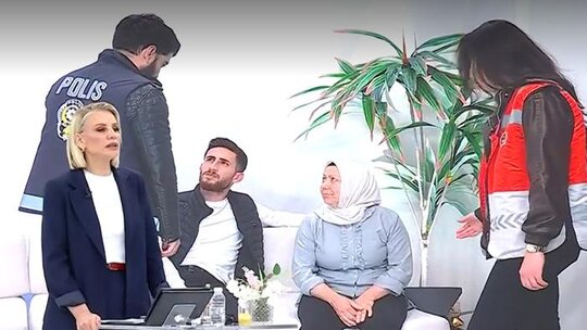 Esra Erol'da yaşanan skandalın ardından kayınvalide ve damat canlı yayında gözaltına alındı