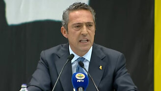 Fenerbahçe Başkanı Ali Koç'tan umut dolu açıklama! Takımın geleceği için transferlerle güçlendiklerini belirtti.