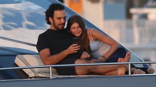 Gisele Bundchen, Tom Brady'den ayrıldıktan sonra spor hocasıyla aşk yaşadı