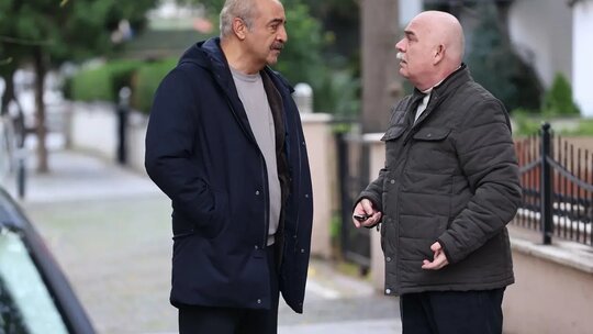 Güven Kıraç, Yılmaz Erdoğan'la İnci Taneleri projesinde bir araya gelmenin duygusal anlarını paylaştı