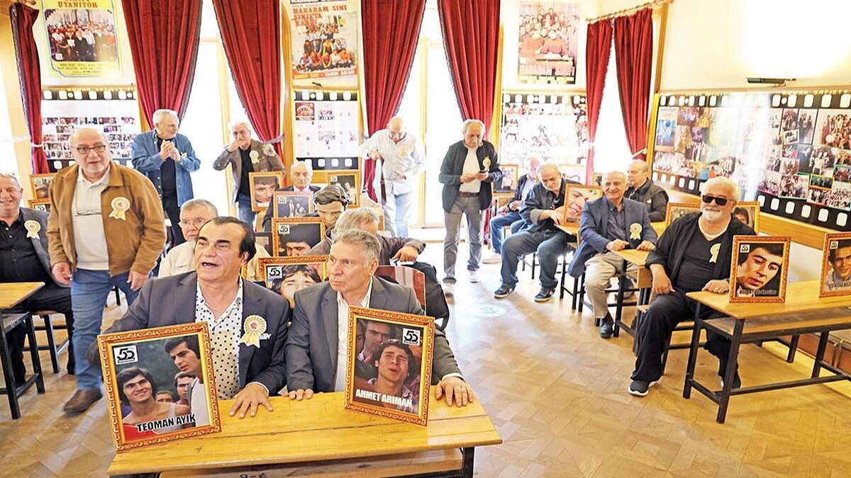 Hababam Sınıfı Müzesi'nde 50. yıl kutlaması: Kemal Sunal ve Tarık Akan'ın hatıraları canlanıyor
