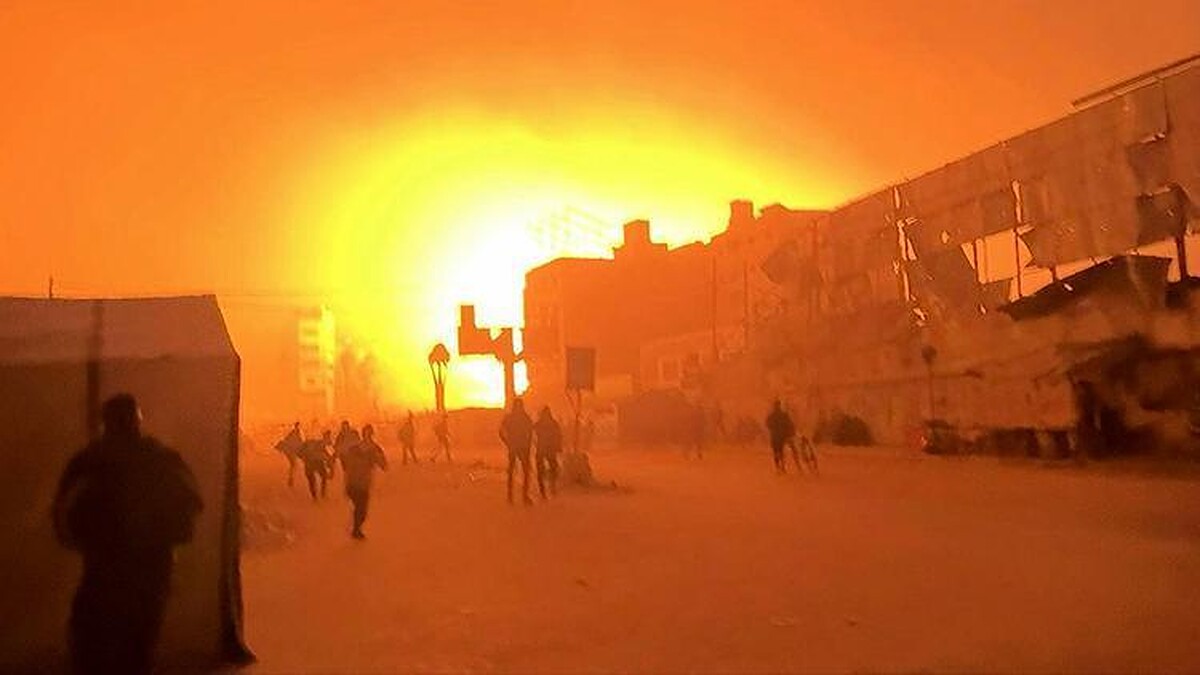 İsrail, Gazze'deki hastaneyi vurdu: Hasta ve yaralılar sokaklarda kaldı