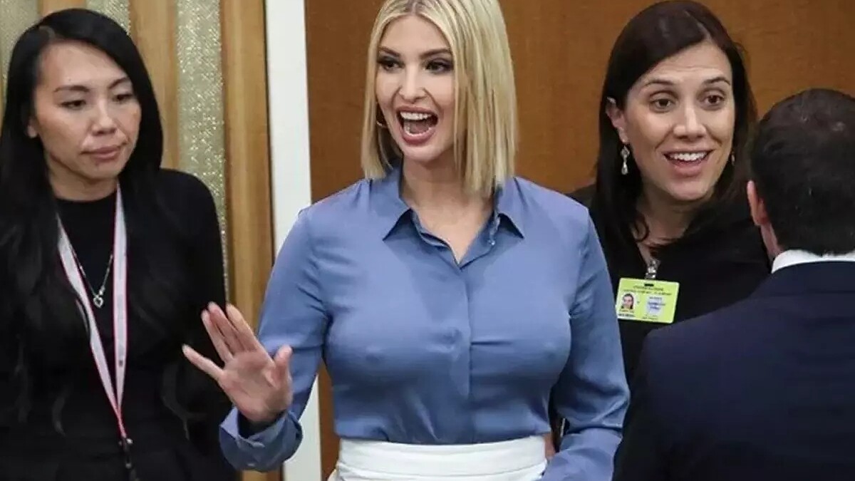 Ivanka Trump, Kosta Rika'da dalgalarla sörf yaptı