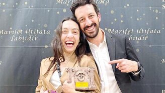 Merve Dizdar, "İnsanlar, Mekanlar, Nesneler" ile En İyi Kadın Oyuncu Ödülü'nü Aldı