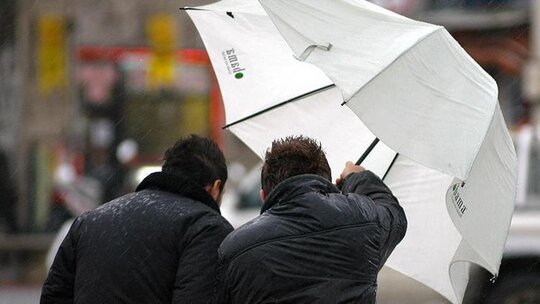 Meteotolojiden kuvvetli yağış ve rüzgar uyarısı: İstanbul ve Ege'de dikkat!