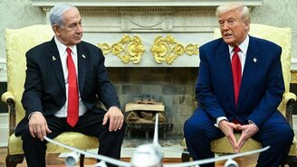 Netanyahu: Türkiye ile Suriye'de çatışma istemiyoruz
ABD Başkanı Trump ve İsrail Başbakanı Netanyahu, Türkiye ile çatışma istemediklerini açıkladı. Netanyahu, ABD'den destek istedi.