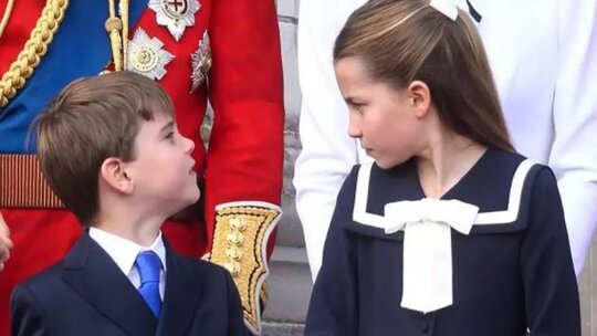 Prenses Charlotte, Prens Louis'i Geçit Töreninde Azarladı