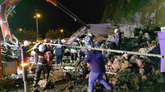 Samsun'da heyelan faciası: 3 kişi hayatını kaybetti!