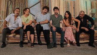 "Sıcak Büfe: Komedi Dolu Kardeş Maceraları Sinemalarda!"