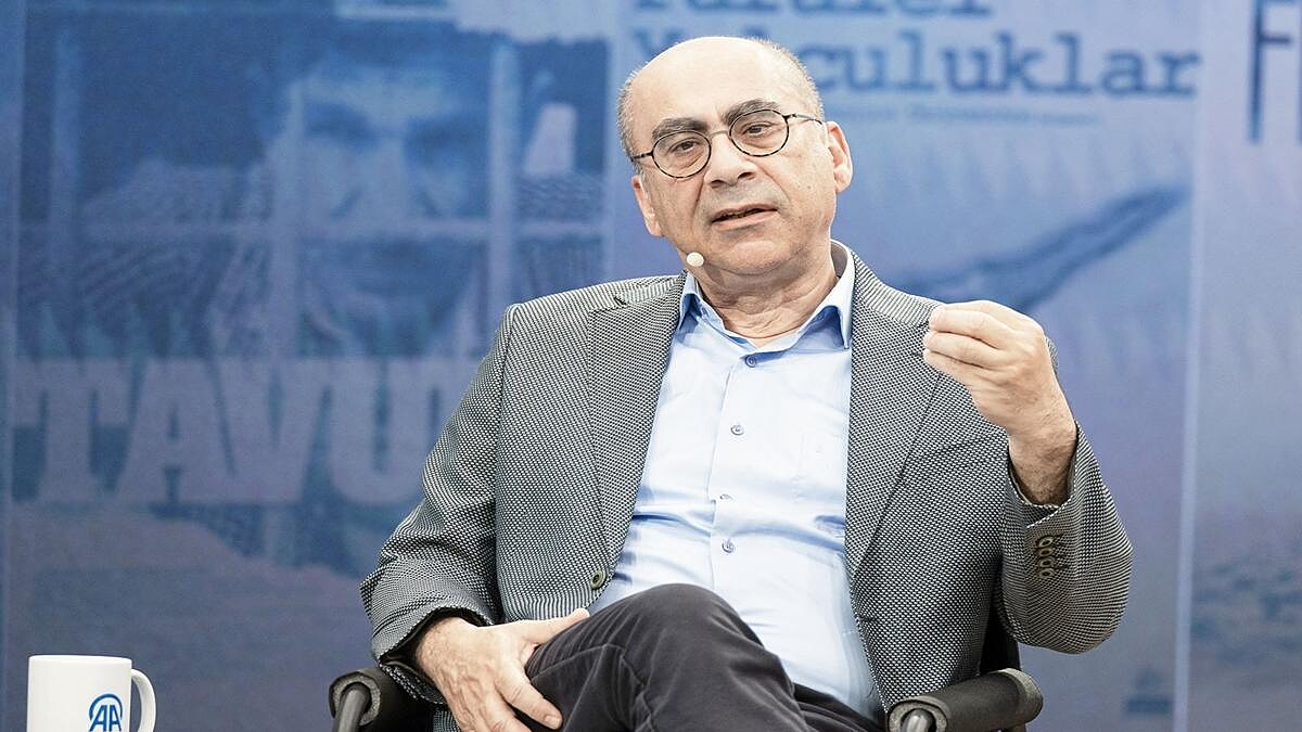 Sosyal medya sinemayı bitirdi: Yönetmen Derviş Zaim uyarıyor