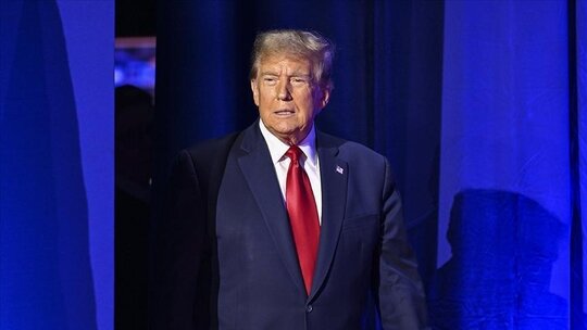 Trump, Çin'e tarih verdi: Geri adım atarsan %50 daha fazla vergi!