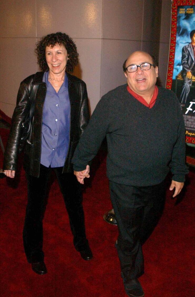 Danny DeVito ve Rhea Perlman: 43 yıldır aşkla bağlılar, ayrı yaşasalar da mutlulukları daim!