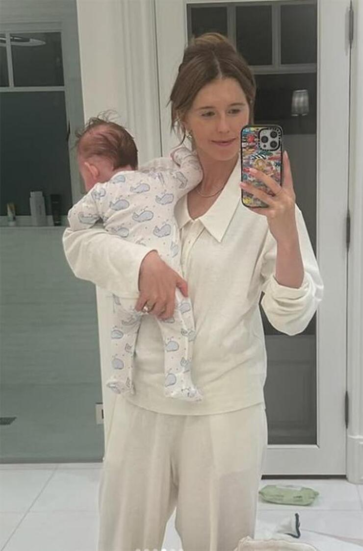 Katherine Schwarzenegger ve Chris Pratt, altı aylık oğulları Ford Fitzgerald'ın mutluluğunu paylaştı