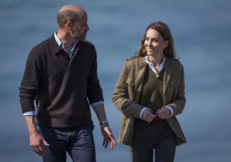 Kate Middleton ve Prens William, Halkın Arasında Tadilat Çalışmalarına Katıldı!