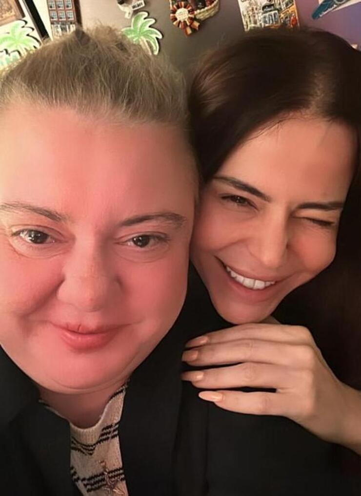 Simge Sağın'ın ablası Nilay Sağın'ın cenaze törenindeki acı anları haberimizde!