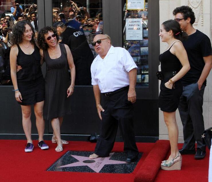 Danny DeVito ve Rhea Perlman: 43 yıldır aşkla bağlılar, ayrı yaşasalar da mutlulukları daim!
