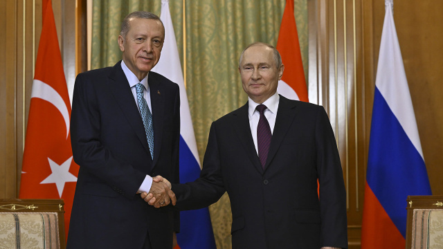 Trump ve Putin İstanbul'a mı geliyor? Diplomatik trafiği değiştirecek gelişmeler yaşanıyor