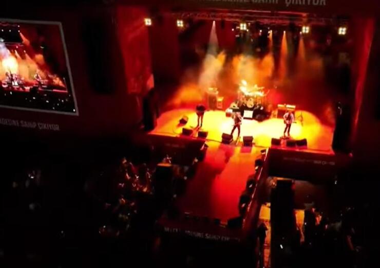 Duman Konserinde Teğmenlere Destek Verildi!