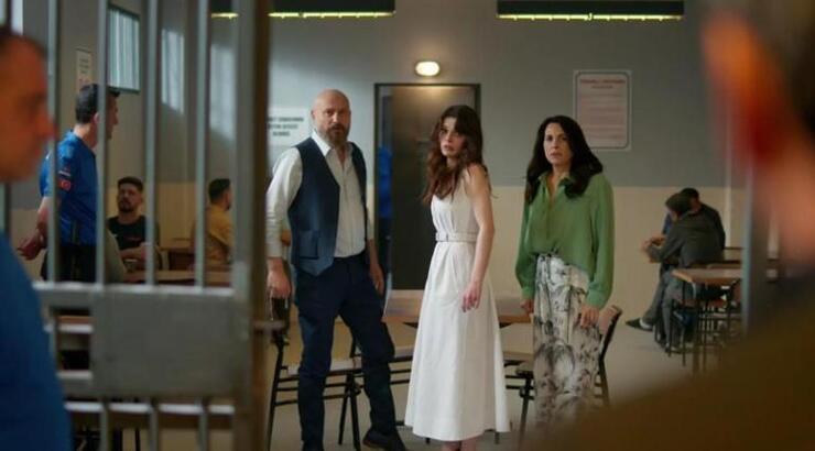 Alya, Cihan'ın karısı olduğunu iddia etti ve konağı terk etmedi!