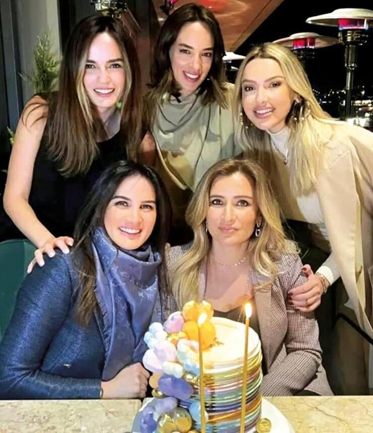 Hadise ve Seda Bakan arasındaki dostluk sona erdi!