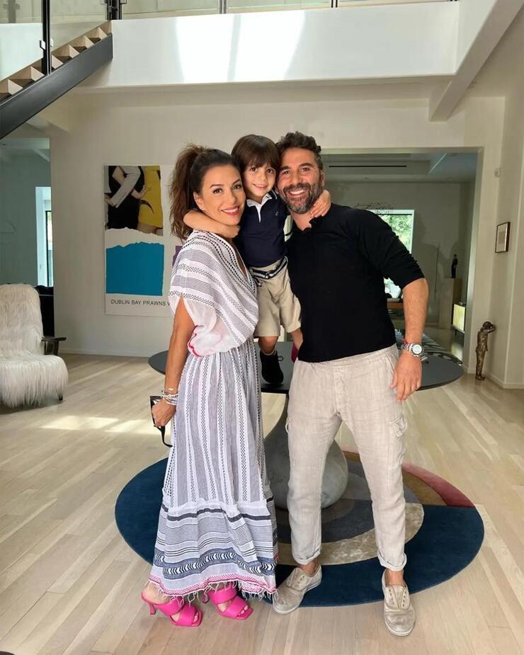 Eva Longoria, annelikle birlikte kamera karşısında değişti!