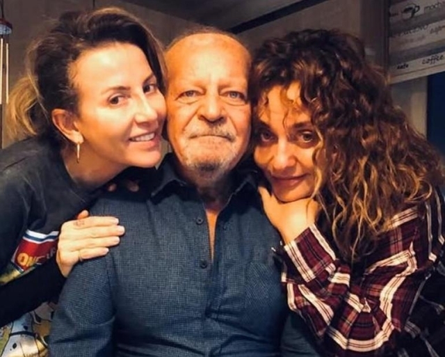 Didem Balçın'ın acı günü: Babasının vefatını duyurdu