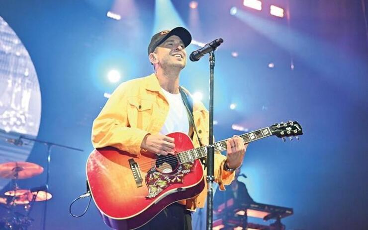 Ryan Tedder, Türk bayraklı tişörtle sahnede!