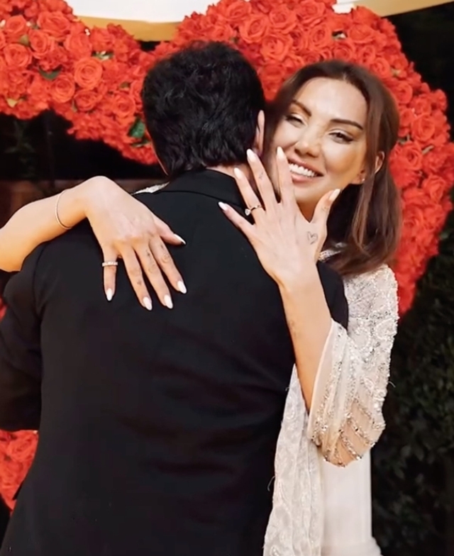Dilan Polat'ın ablası Sıla Doğu'ya sürpriz evlilik teklifi!