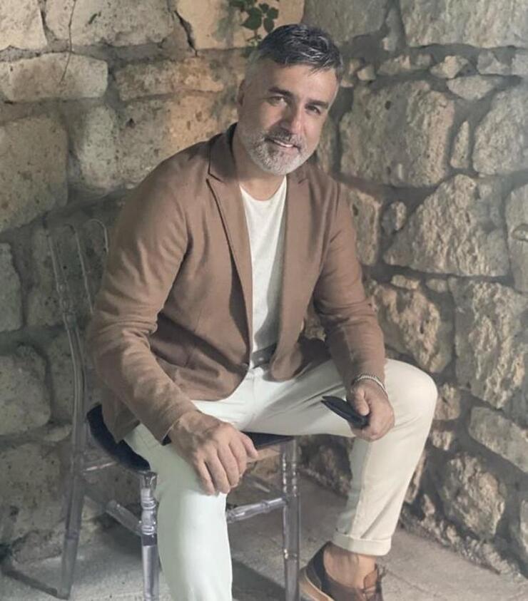 Özcan Deniz'in eski eşiyle yaşadığı kavga sosyal medyada büyüdü