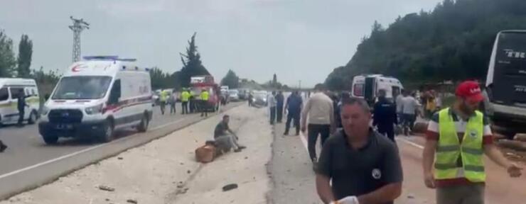 Çanakkale'de zincirleme kaza: 6 ölü, çok sayıda yaralı!
