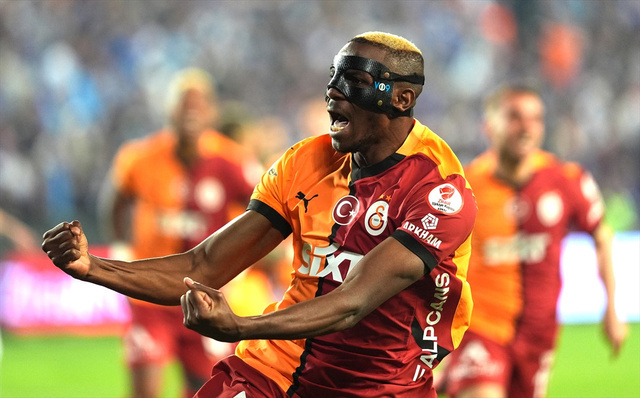 Victor Osimhen'den transfer açıklaması: Galatasaray'da kalacak mı?