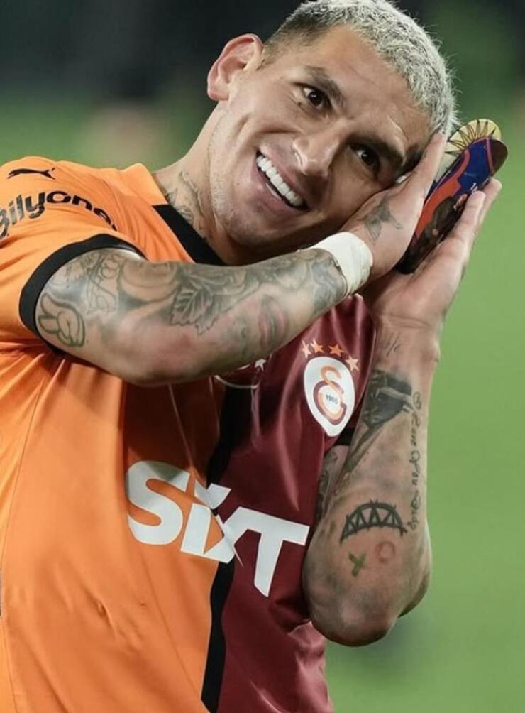 Lucas Torreira'nın yeni aşkıyla şampiyonluk coşkusu!