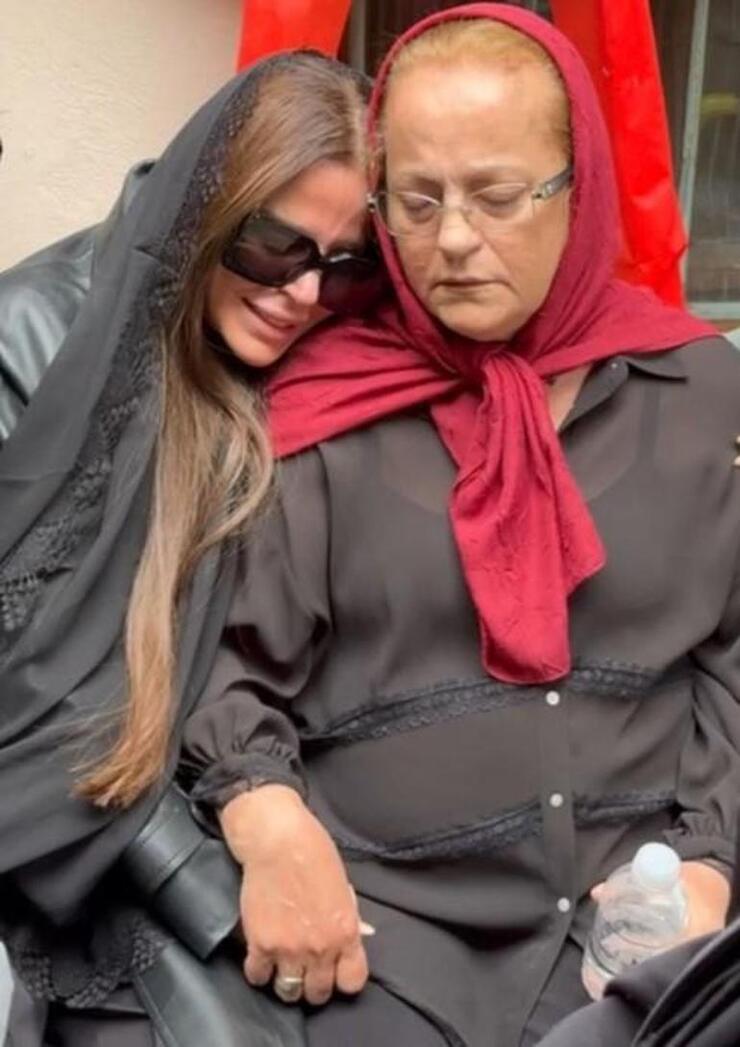 Simge Sağın'ın ablası Nilay Sağın'ın cenaze törenindeki acı anları haberimizde!