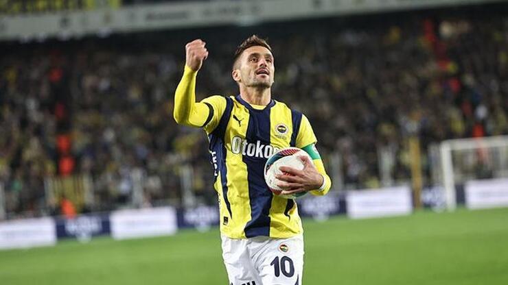 Fenerbahçe'de Mourinho'nun isteğiyle 7 yıldızın ayrılığı gündemde