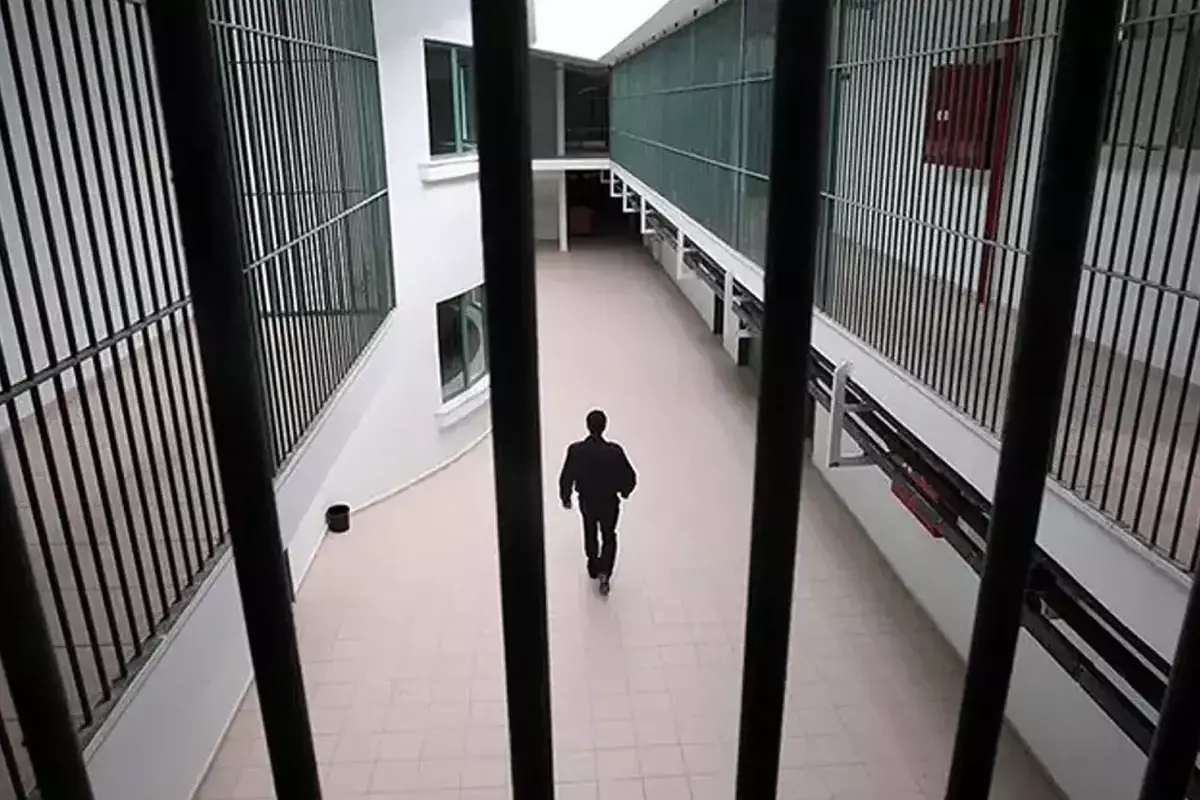 AK Parti suçlara ayar veriyor! Örgüt adına işlenen suçlara ceza indirimi geliyor