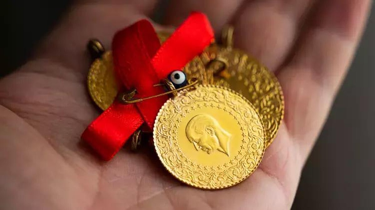 Altın fiyatları hafif yükselişte! Gram altın 4.035 lira, ons altın 3.252 dolar seviyesinde