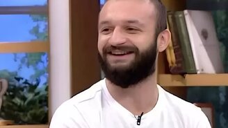 Aykut Elmas, Sırrı Süreyya Önder paylaşımıyla tepki topladı ve sosyal medya hesabını kapattı