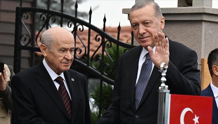 Cumhurbaşkanı Erdoğan, MHP lideri Bahçeli'yi ziyaret edecek. Bahçeli, uzun...