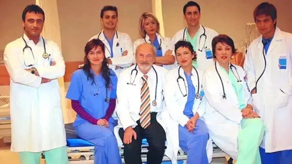 Doktorlar dizisinin eski oyuncuları basketbol maçında buluştu!