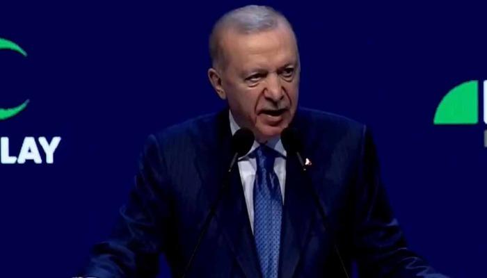 Erdoğan'dan CHP'ye sert tepki: "Polisin üzerine otobüs sürenlerden bir şey beklenmez"