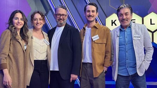 Esra Kızıldoğan ve Orhan Aydın'dan eğlenceli mahalle komedisi daveti