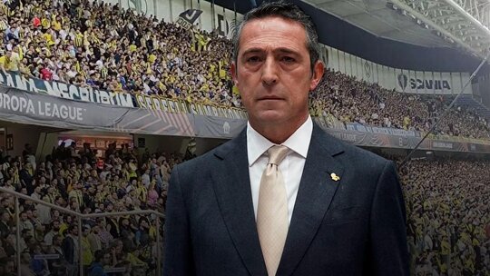 Sarı lacivertli taraftarlar, Fenerbahçe Başkanı Ali Koç'a tepki gösterdi. Koç,...