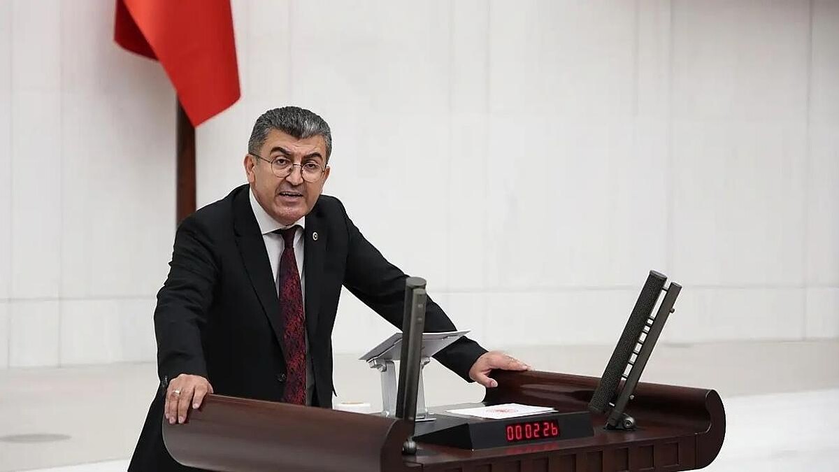 Hasan Ekici AK Parti'ye geçiyor